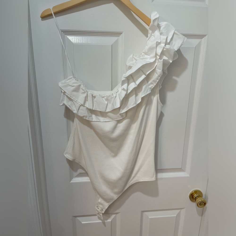 Express one shoulder ruffle bodysuit